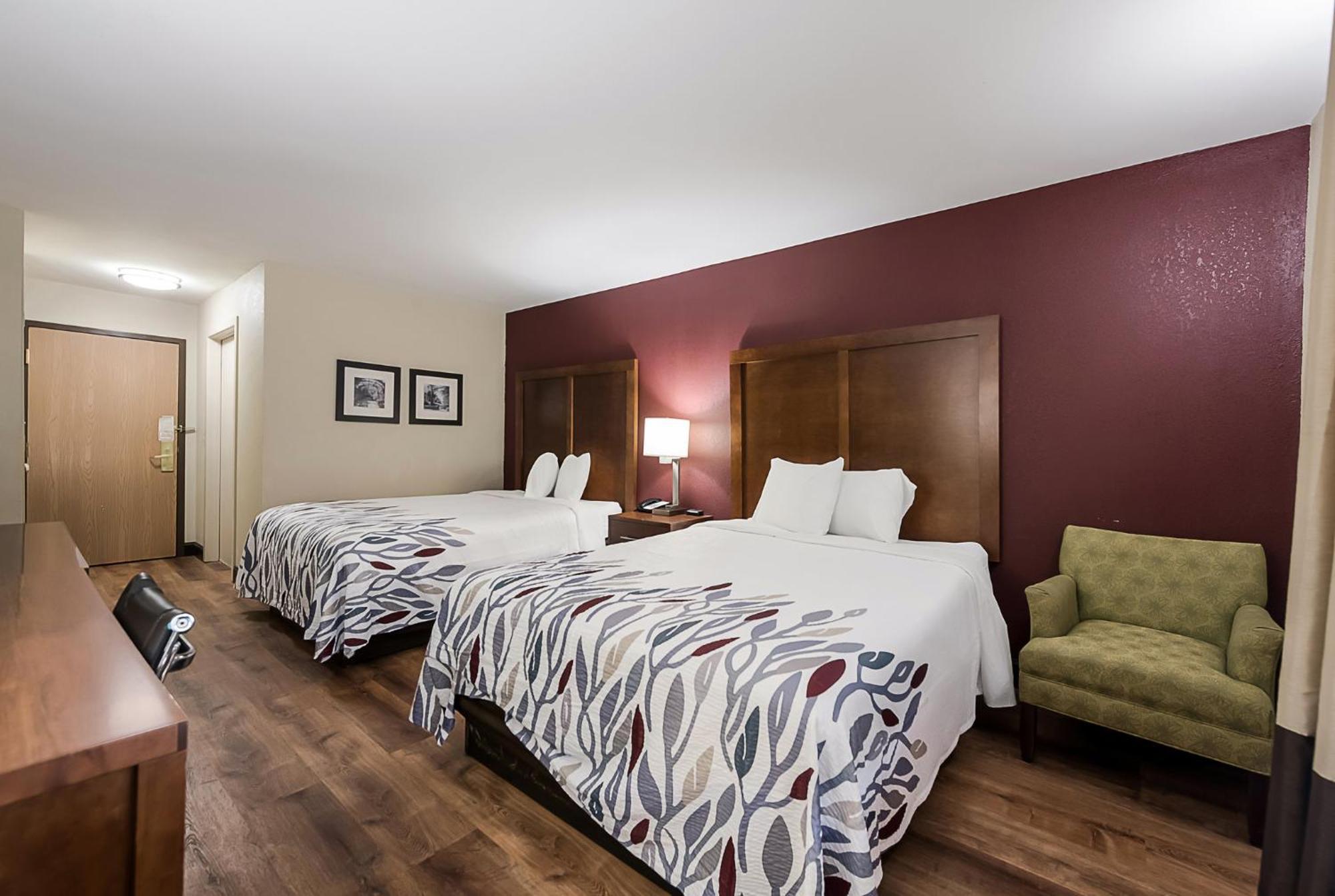 Red Roof Inn Newport News - Йорктаун Экстерьер фото