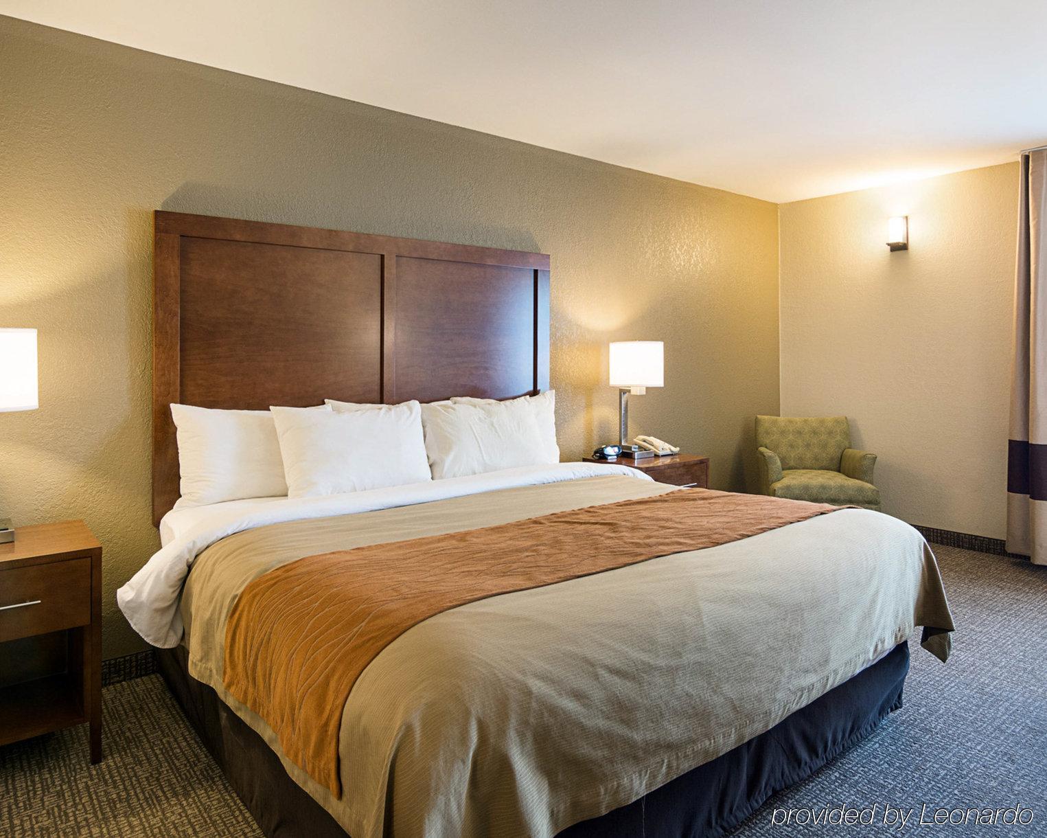 Red Roof Inn Newport News - Йорктаун Экстерьер фото