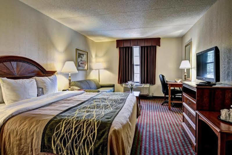 Red Roof Inn Newport News - Йорктаун Экстерьер фото