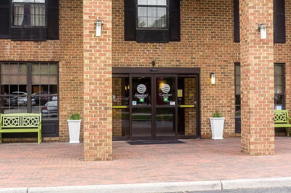 Red Roof Inn Newport News - Йорктаун Экстерьер фото